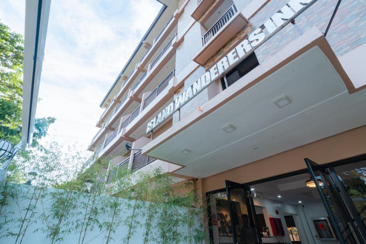 Island Wanderers Inn Coron Exterior photo